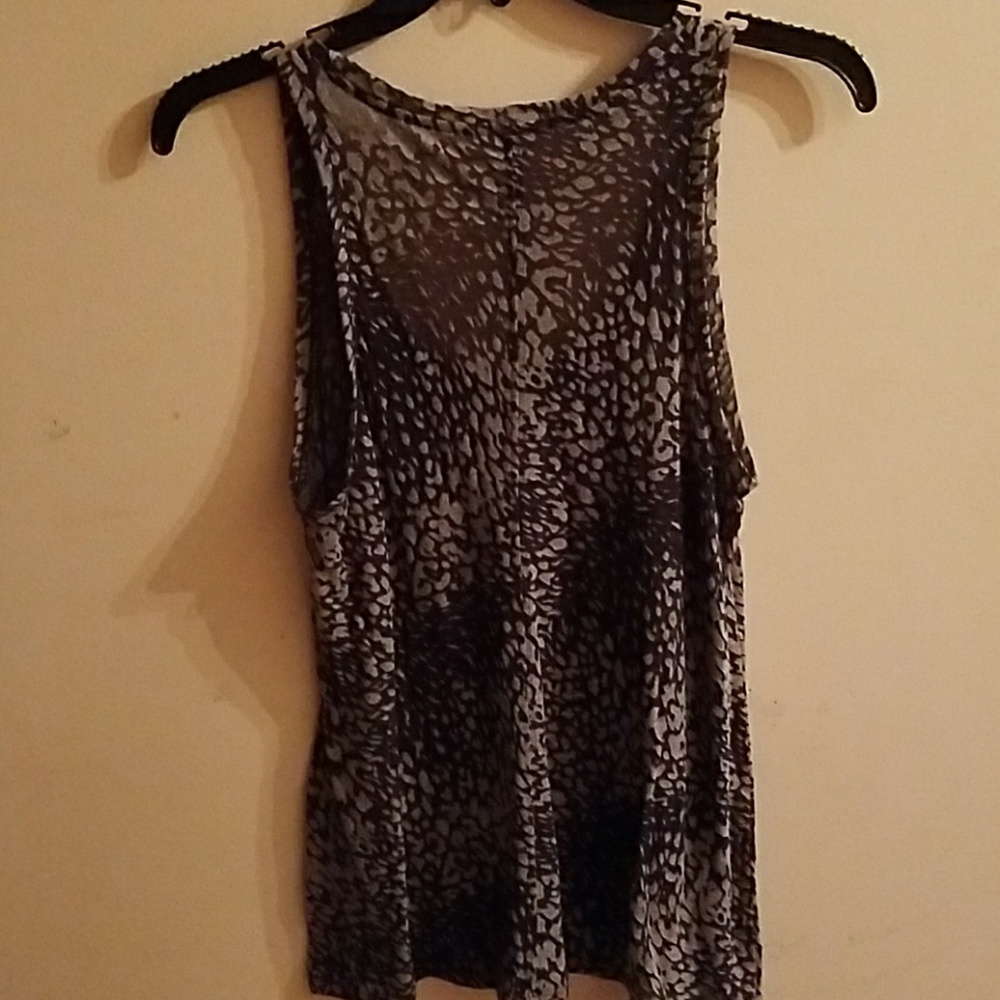 Tank top - Picture 2 of 3
